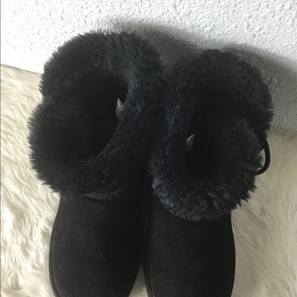 Lamo black suede winter boots size 6